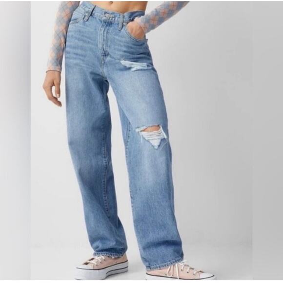 Levi’s Denim - Levi’s ‘94 Baggy Straight Leg Wide Leg Distressed Women’s 32 Size 14 Mid-Rise